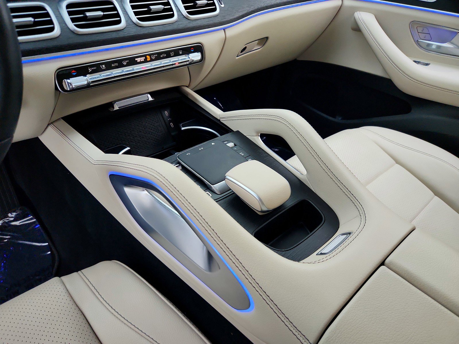 Certified 2025 Mercedes-Benz GLE 450e 4MATIC image 22