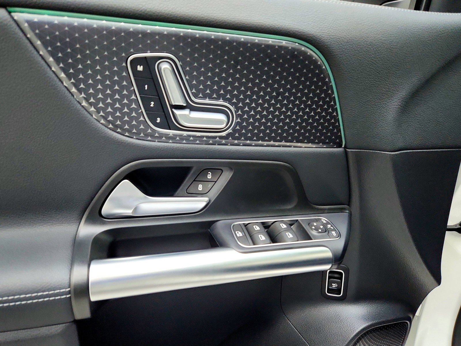 Certified 2026 Mercedes-Benz GLA 250 image 12