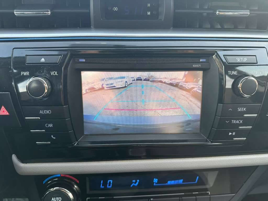 Used 2016 Toyota Corolla LE image 14