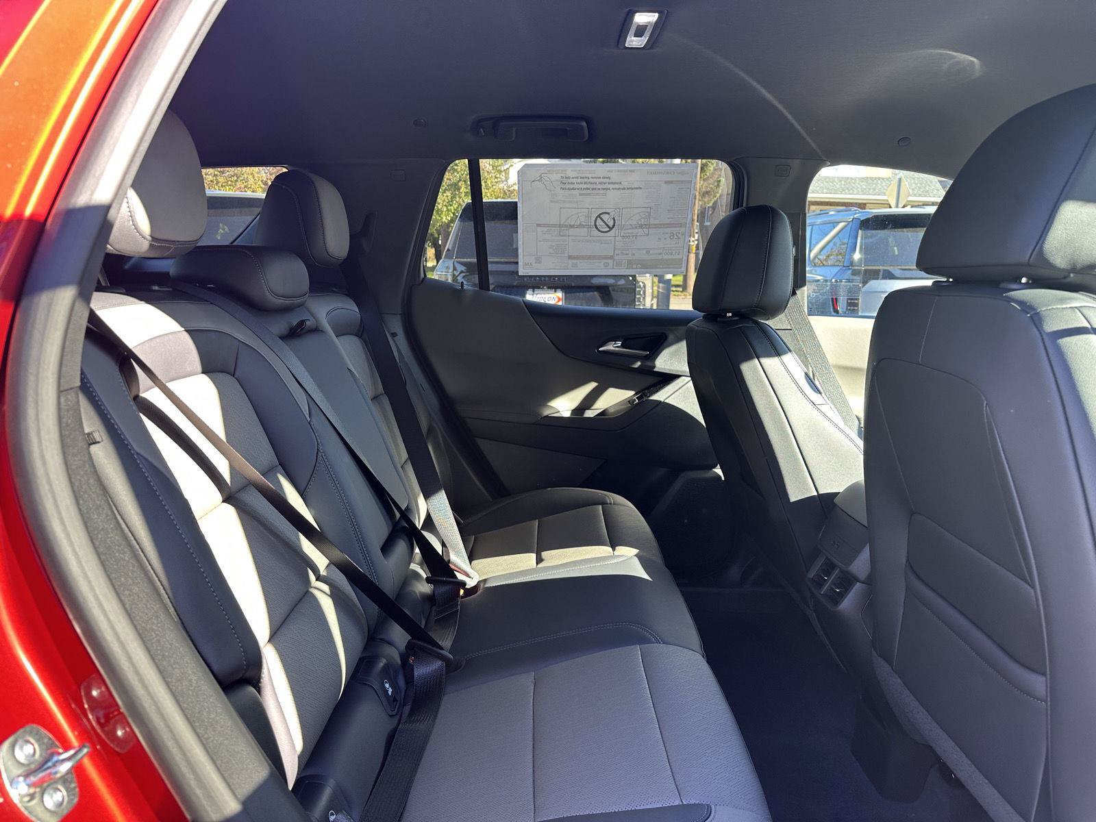 New 2027 Chevrolet Equinox LT w/ Convenience Package II AWD/4WD image 12