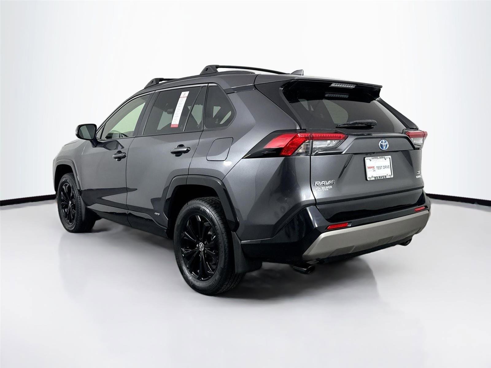 Certified 2022 Toyota RAV4 SE image 11