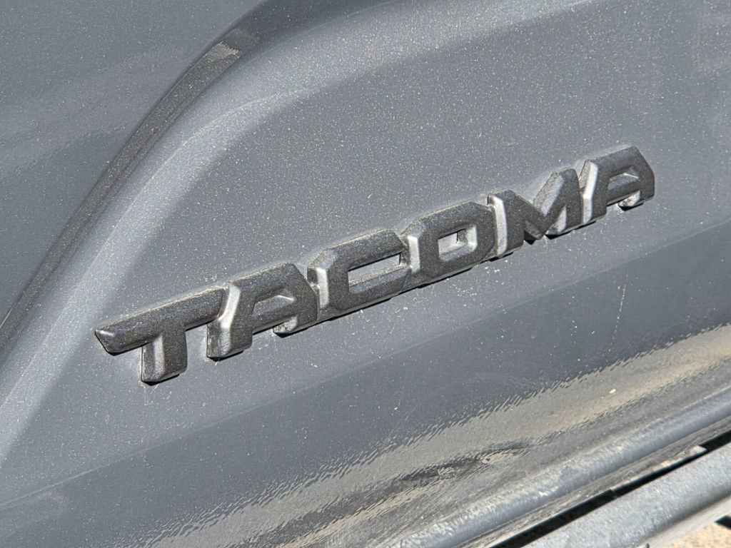 Used 2025 Toyota Tacoma SR5 image 5