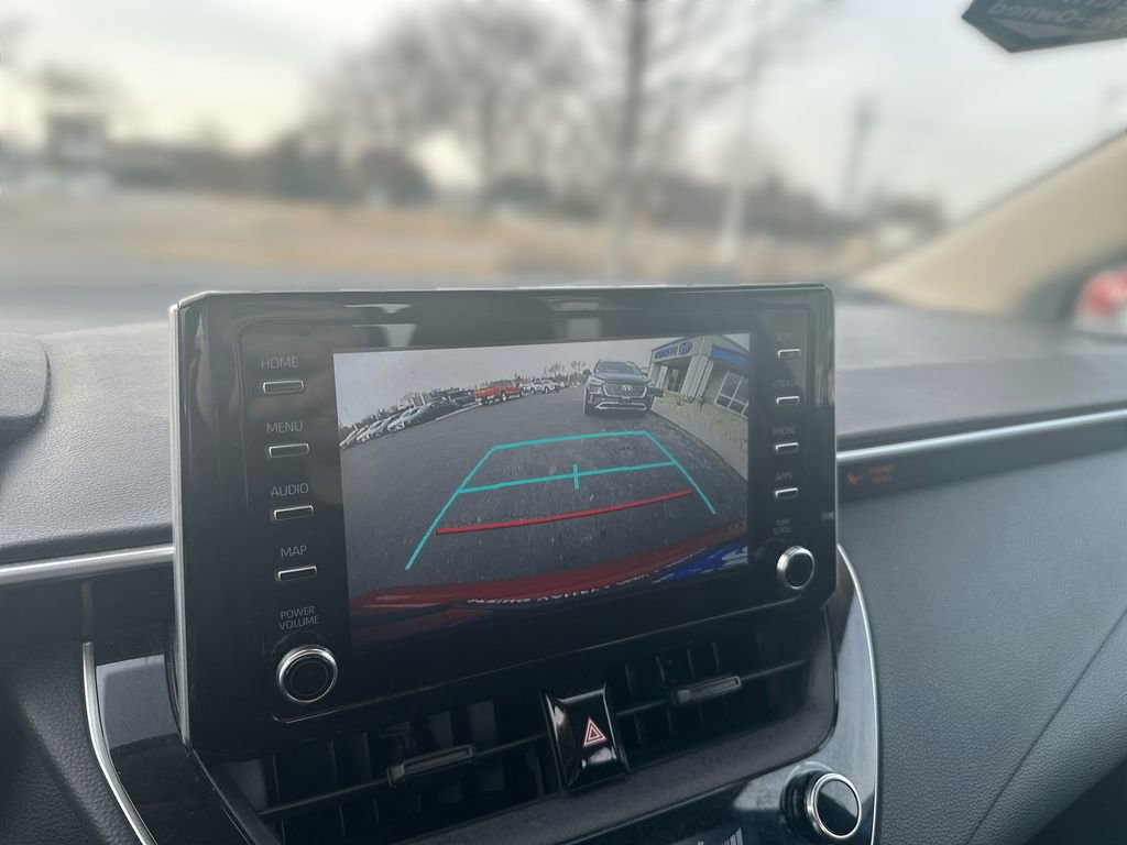 Used 2020 Toyota Corolla LE image 21