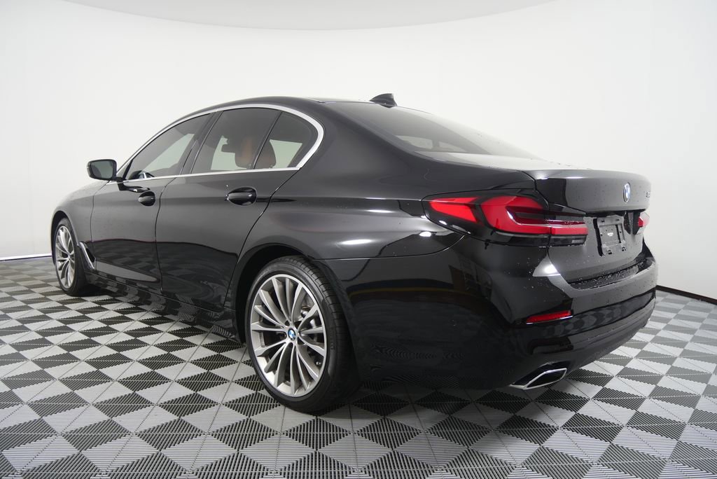 Certified 2023 BMW 530i w/ Premium Package image 5