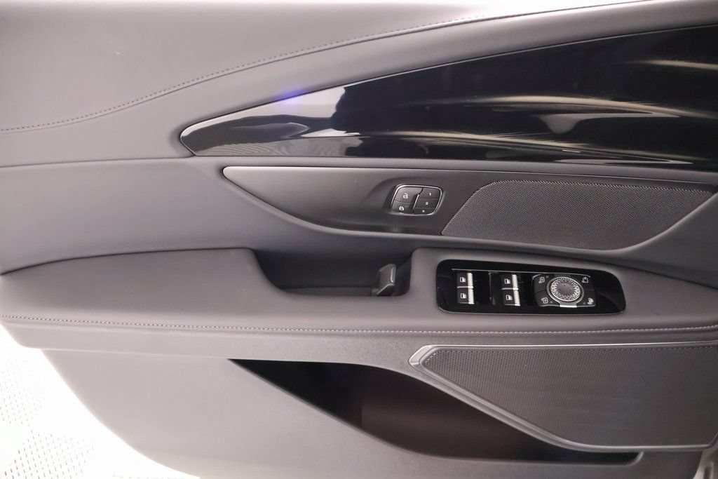 New 2026 Lincoln Nautilus Premier w/ Jet Appearance Package AWD/4WD image 16