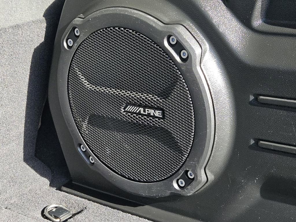 Used 2020 Jeep Wrangler Unlimited Sahara image 9