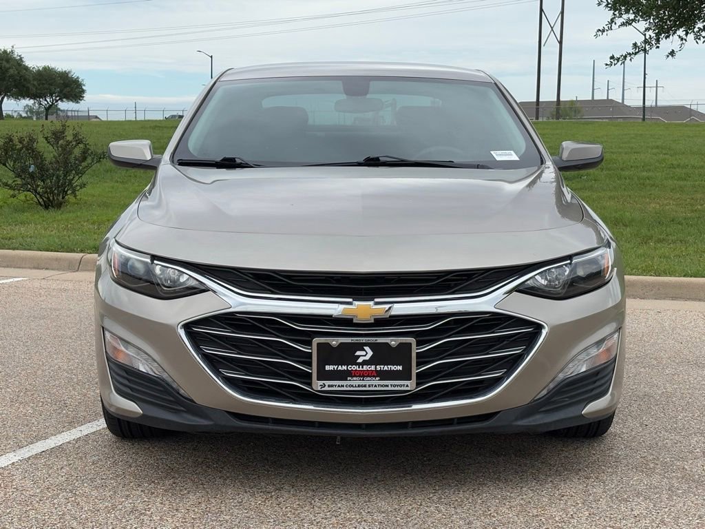 Used 2022 Chevrolet Malibu LT FWD image 3