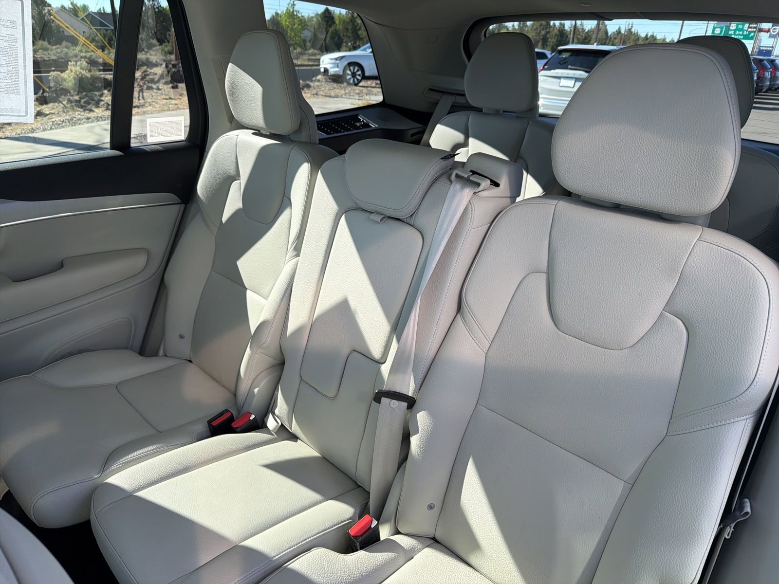 Used 2023 Volvo XC90 B5 Core w/ Protection Package Premier AWD/4WD image 22