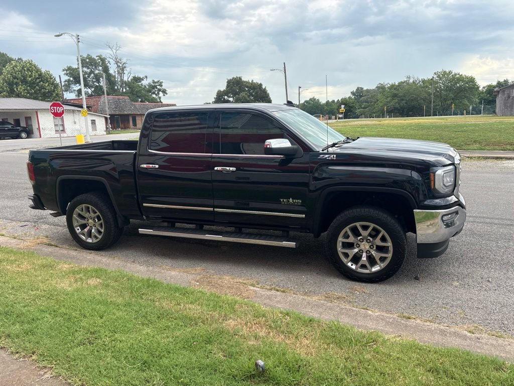 Used 2018 GMC Sierra 1500 SLT w/ Texas SLT Premium Package AWD/4WD image 8