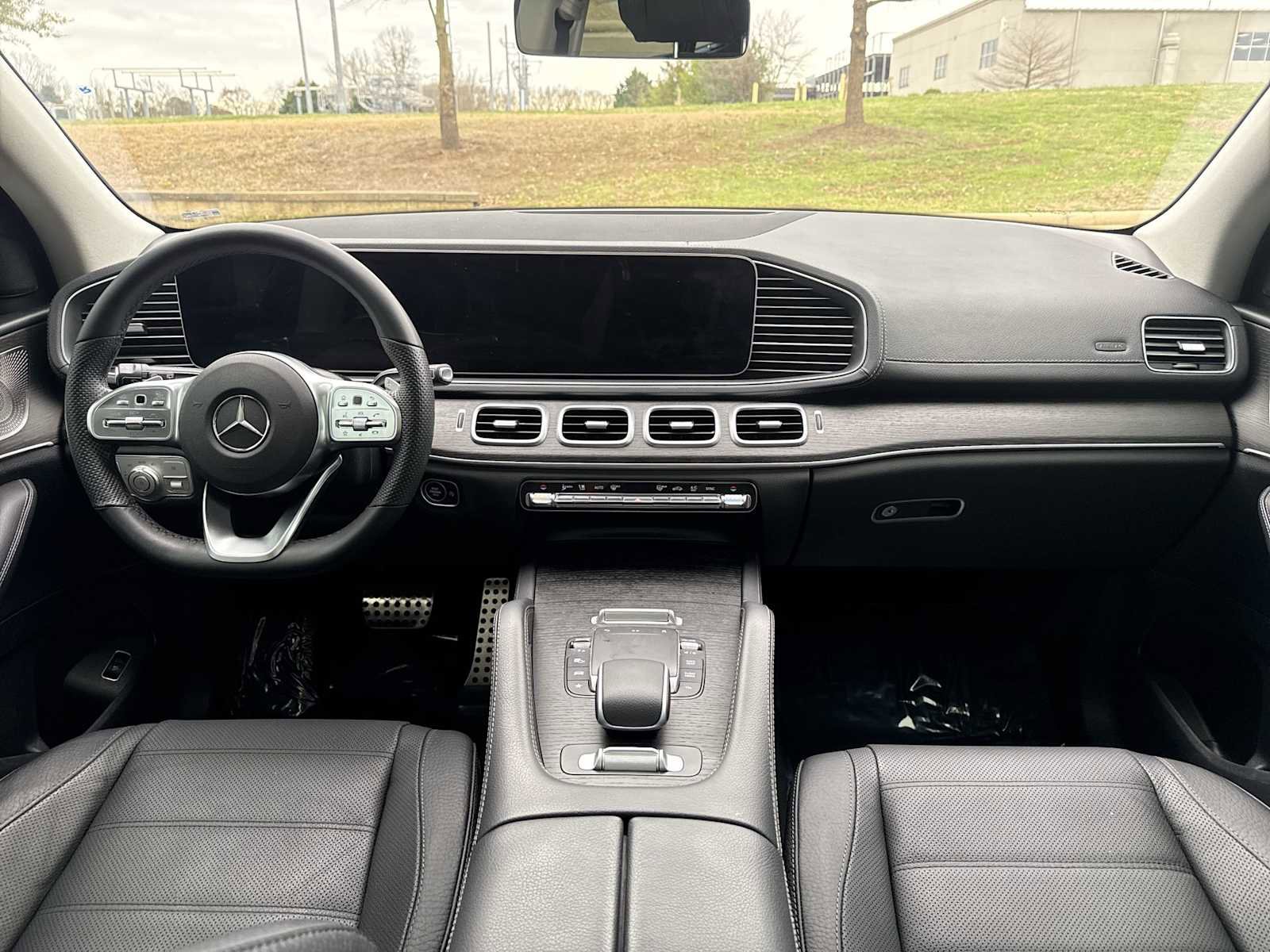 Used 2023 Mercedes-Benz GLS 580 4MATIC image 14