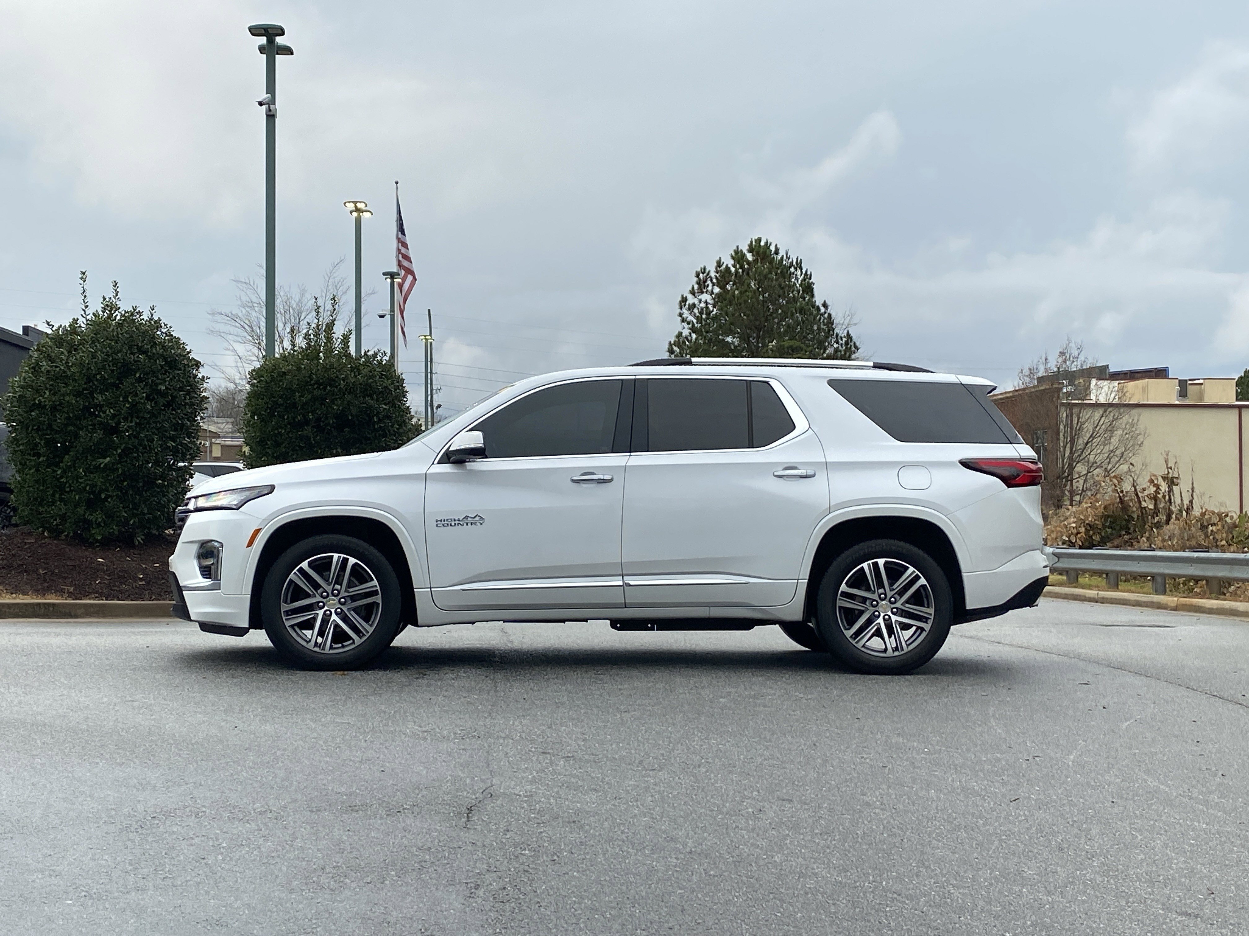 Used 2024 Chevrolet Traverse High Country w/ LPO, Floor Liner Package image 15