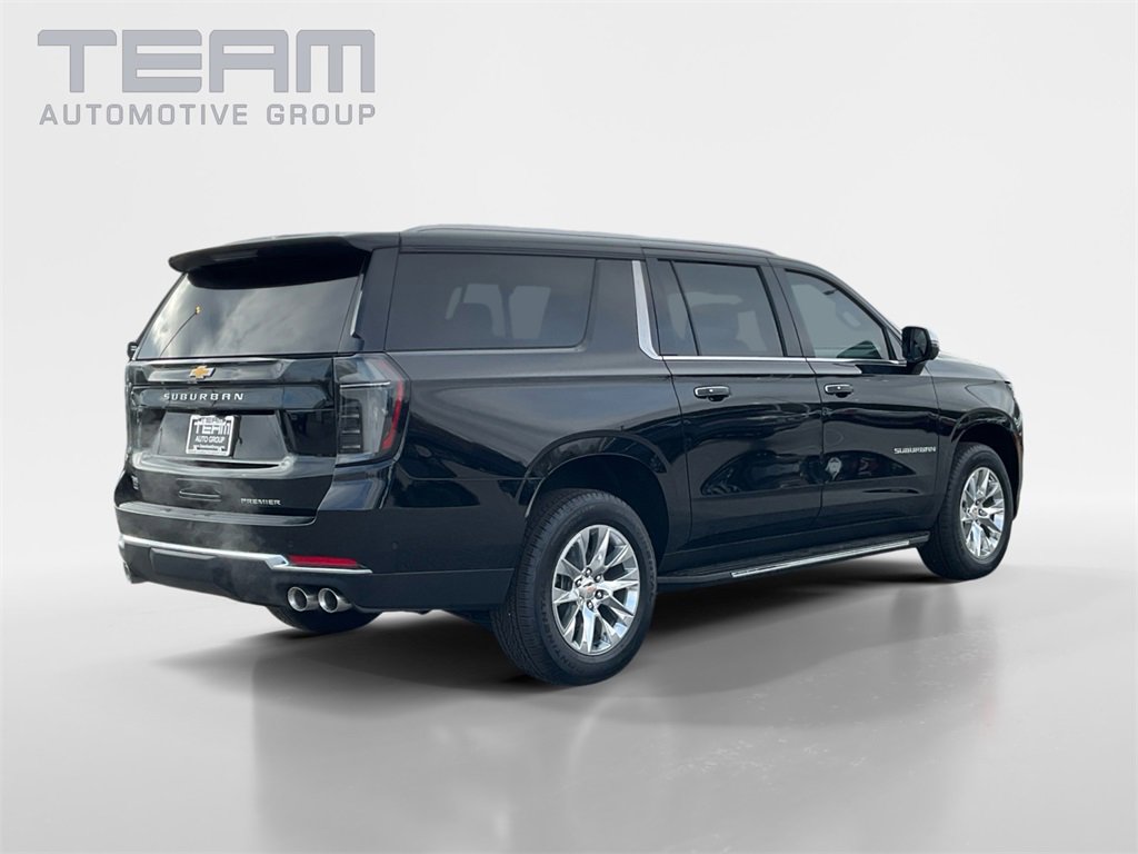 New 2026 Chevrolet Suburban Premier image 7