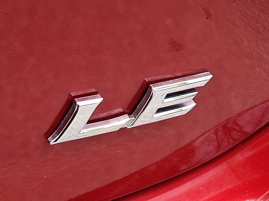 Used 2025 Toyota Camry LE FWD image 30