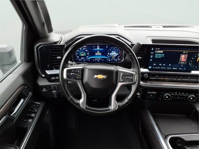 Used 2025 Chevrolet Silverado 3500 LTZ w/ LTZ Premium Package AWD/4WD image 14