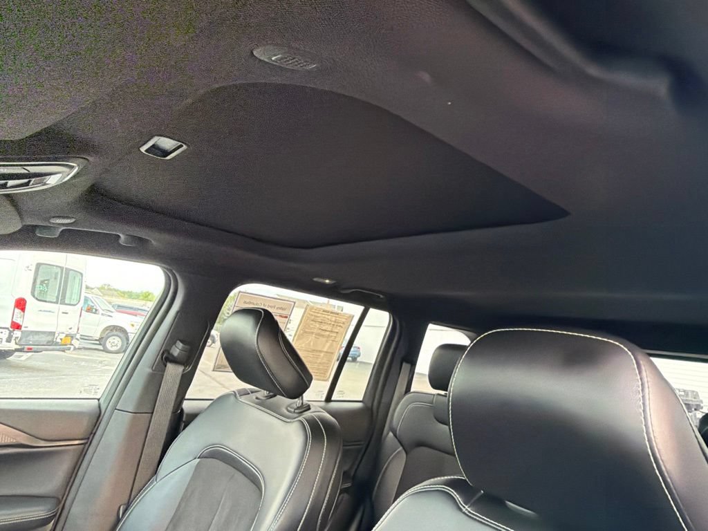 Used 2024 Jeep Grand Cherokee Altitude AWD/4WD image 32