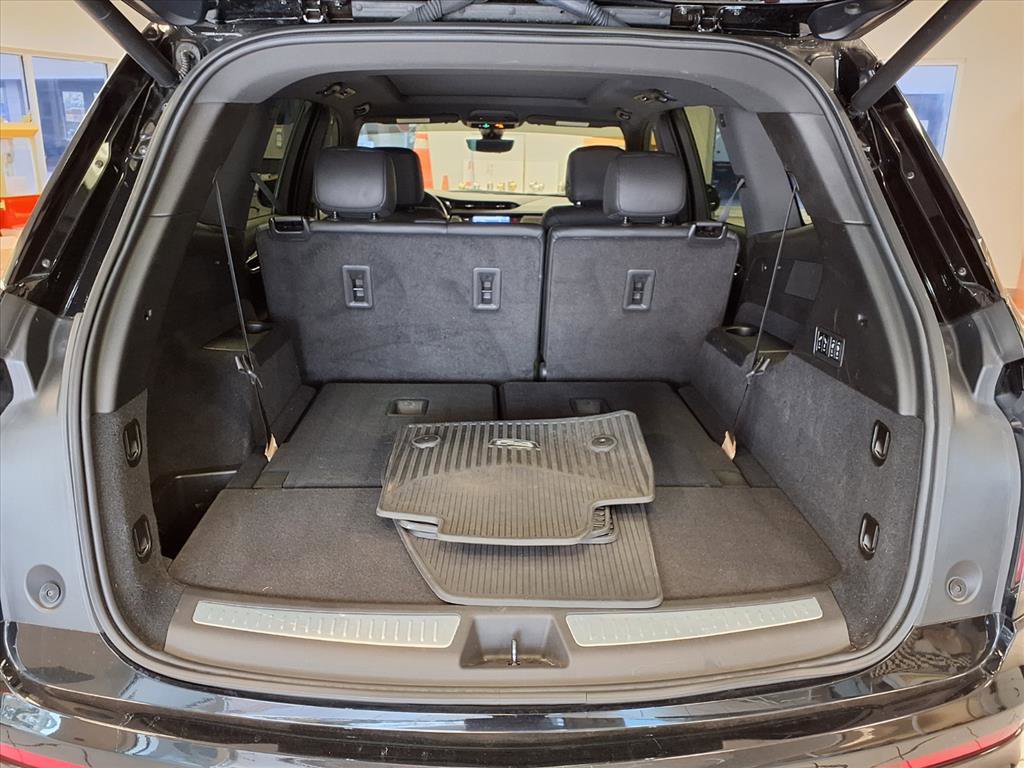 Certified 2024 Cadillac XT6 Sport w/ Technology Package image 17