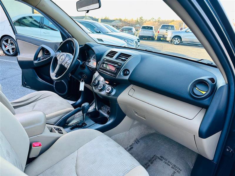 Used 2012 Toyota RAV4 4WD image 16