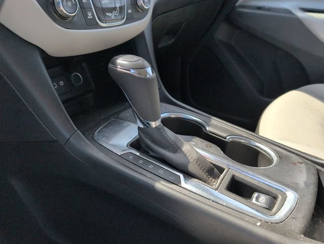 Used 2021 Chevrolet Equinox LS FWD image 14