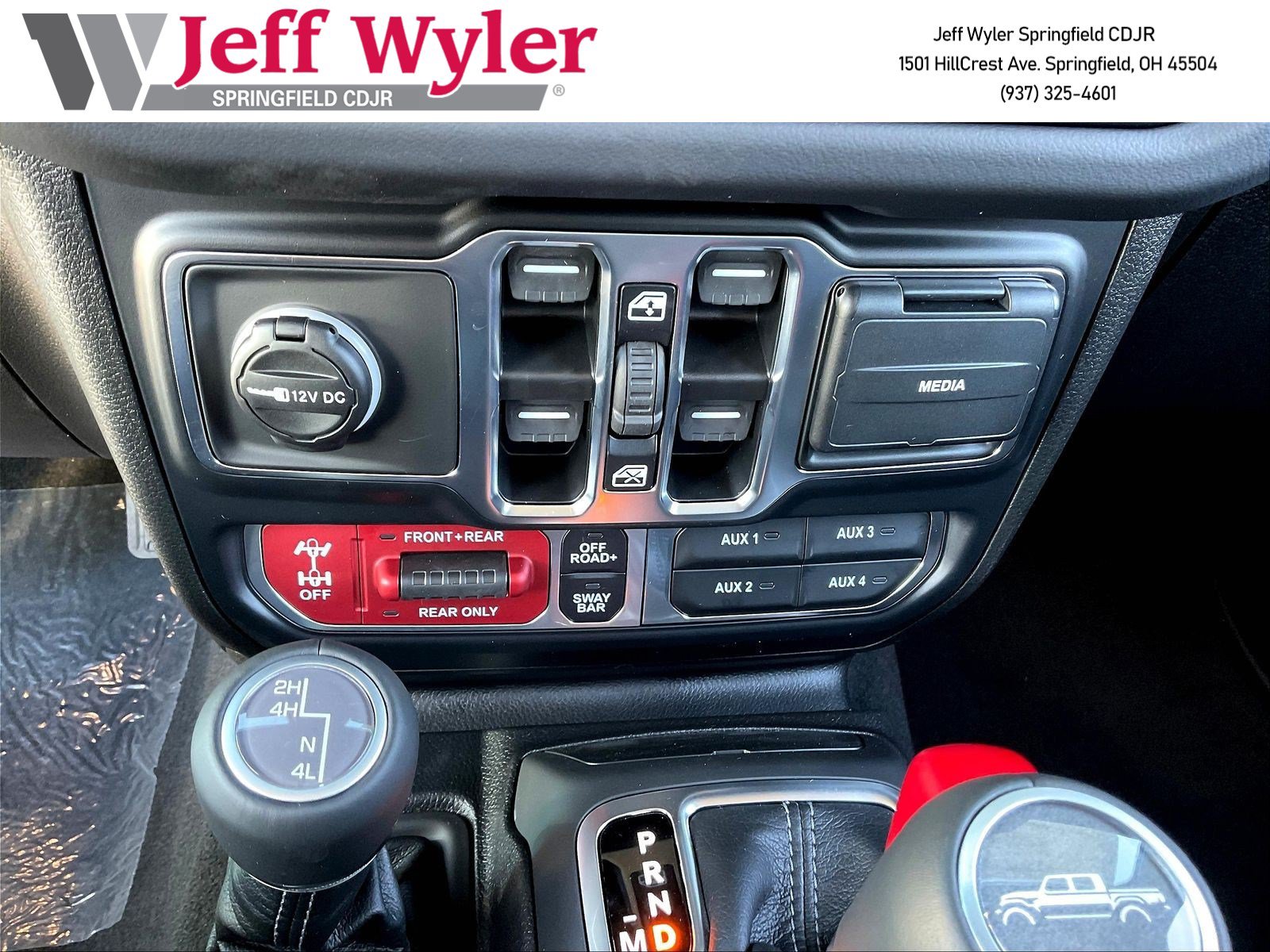 New 2027 Jeep Gladiator Rubicon w/ Safety Group AWD/4WD image 24