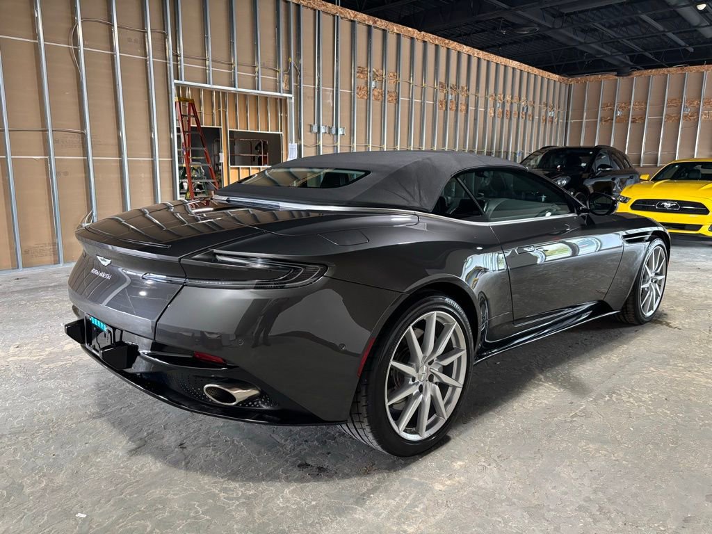 Used 2019 Aston Martin DB11 Volante RWD image 8