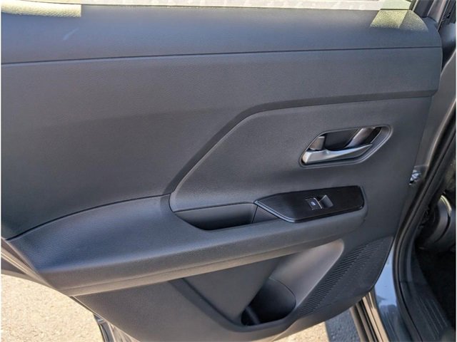 New 2026 Nissan Kicks SR image 11