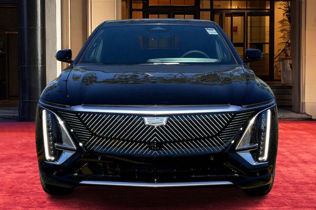 New 2026 Cadillac Lyriq Luxury image 3