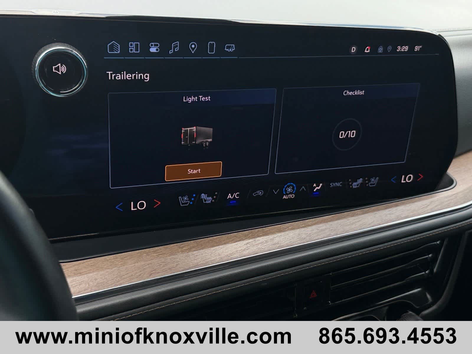 Used 2025 Chevrolet Tahoe High Country AWD/4WD image 34