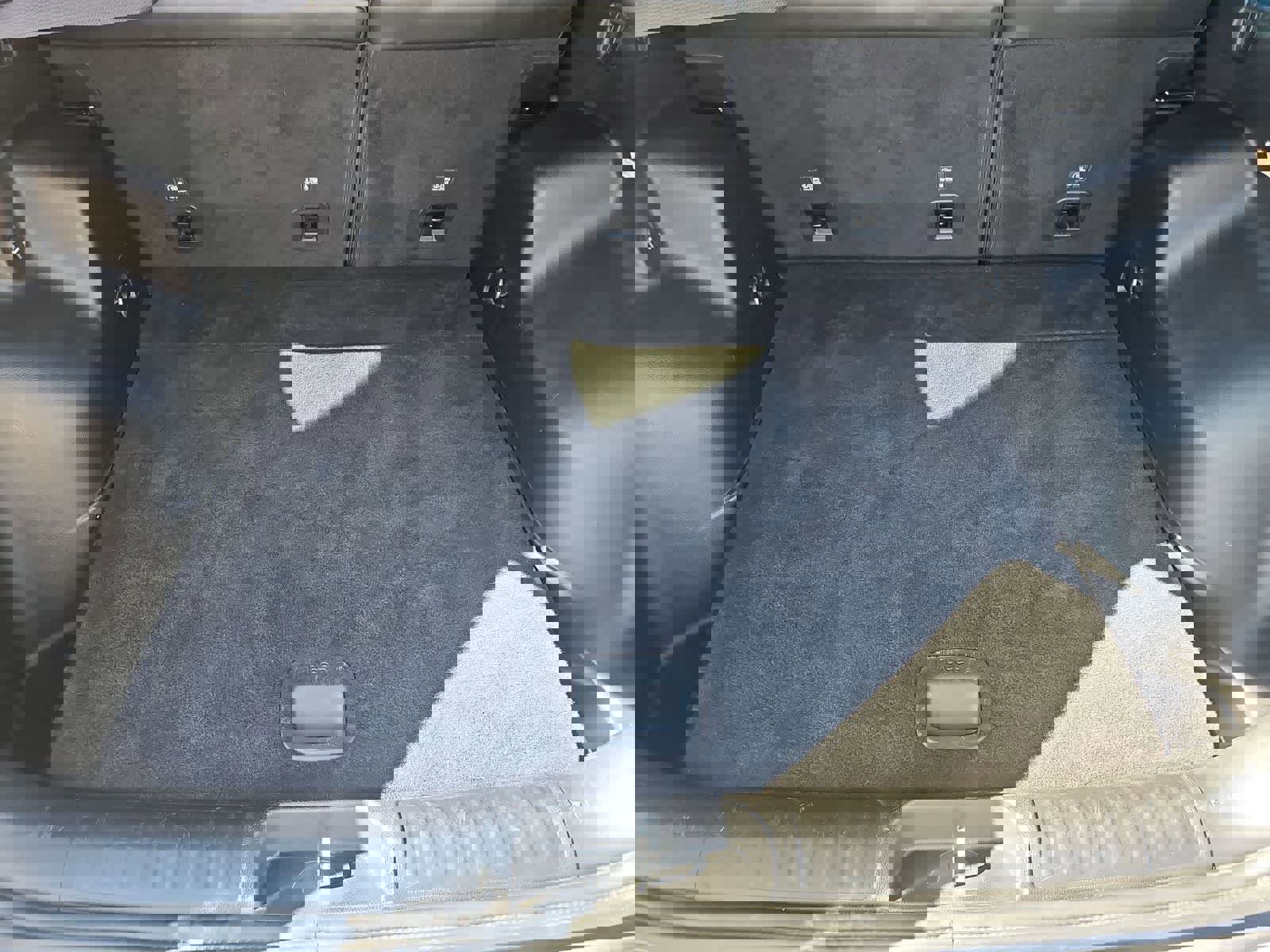 Certified 2021 Jeep Cherokee Latitude Lux 80th Anniv w/ Quick Order Package 26U 80TH image 33