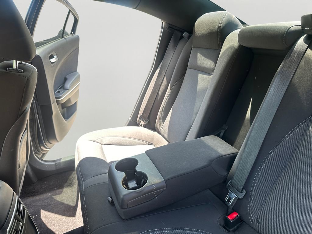 Used 2016 Dodge Charger SE RWD image 24
