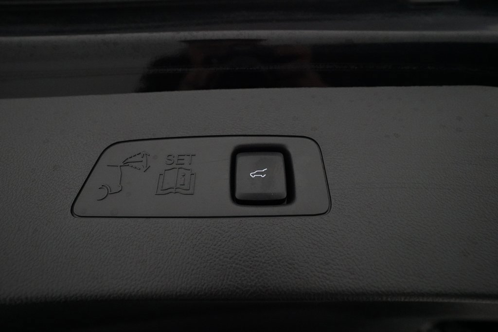 Used 2022 Lincoln Corsair AWD w/ Premium Package image 15