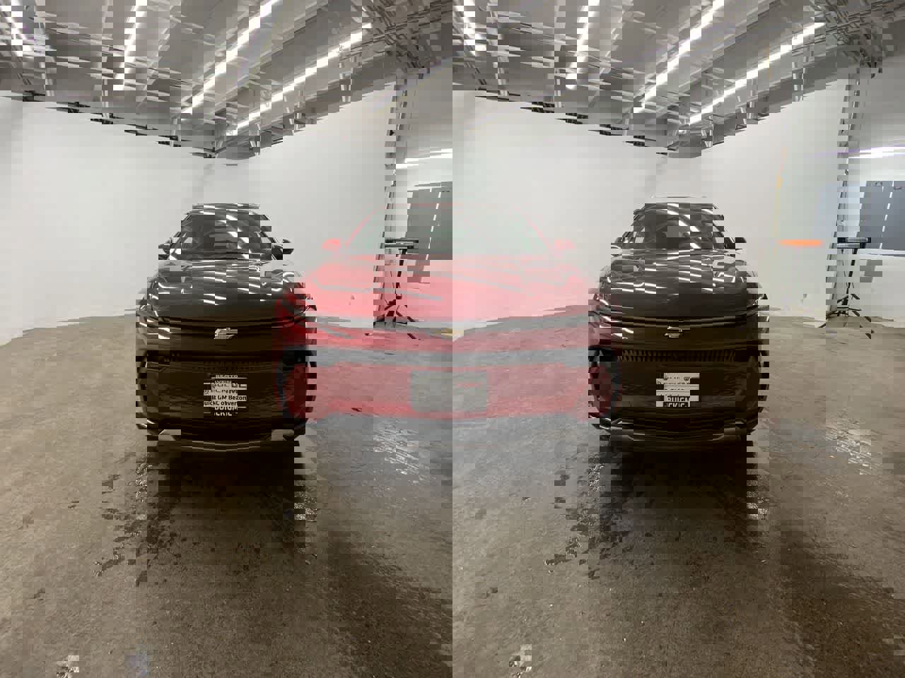 Used 2025 Chevrolet Equinox EV LT w/ Convenience Package image 9