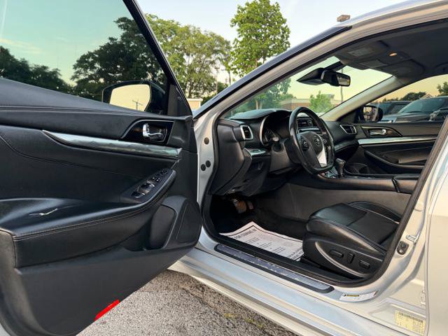 Used 2020 Nissan Maxima 3.5 SV w/ Floor Mat Group FWD image 11