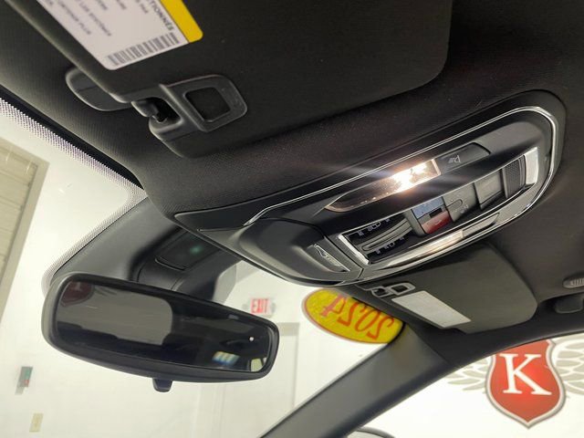 Used 2024 Jeep Grand Cherokee Altitude image 21