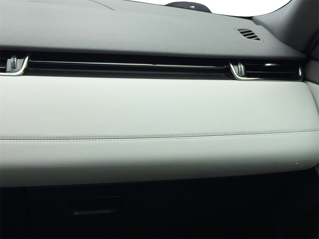 Used 2021 Land Rover Range Rover Evoque R-Dynamic SE image 34