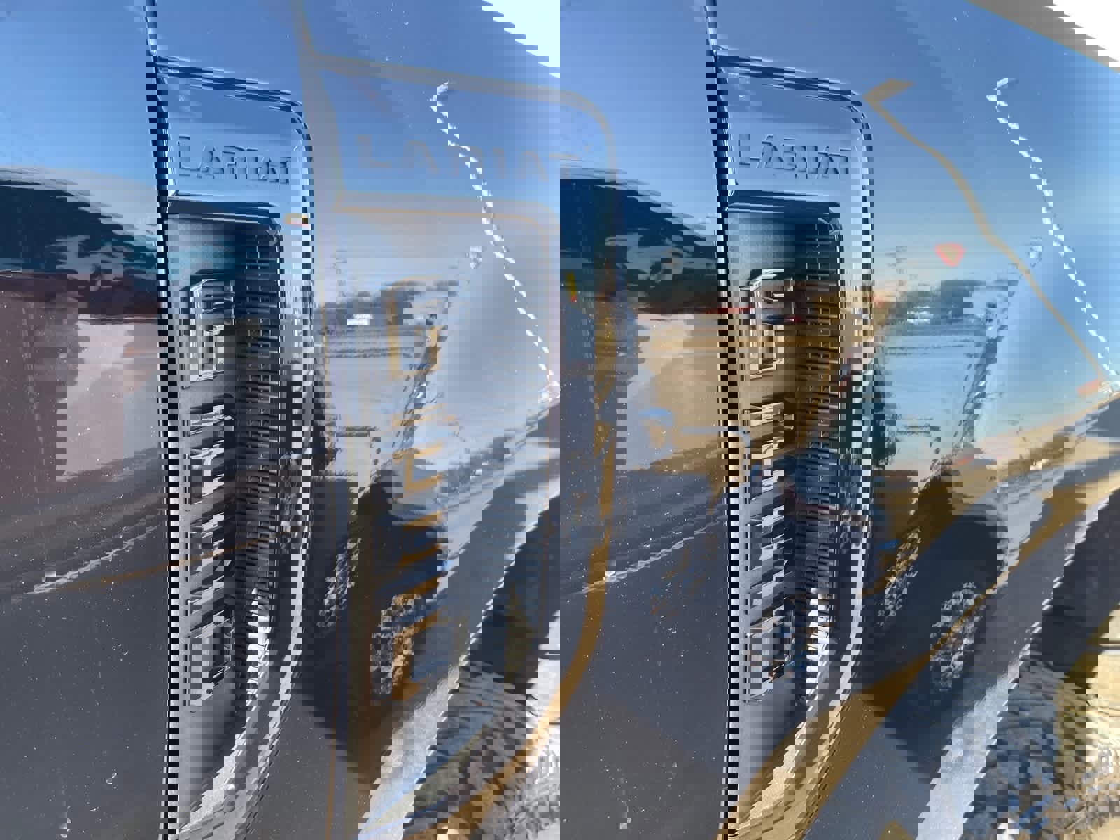 Used 2019 Ford F250 Lariat image 25