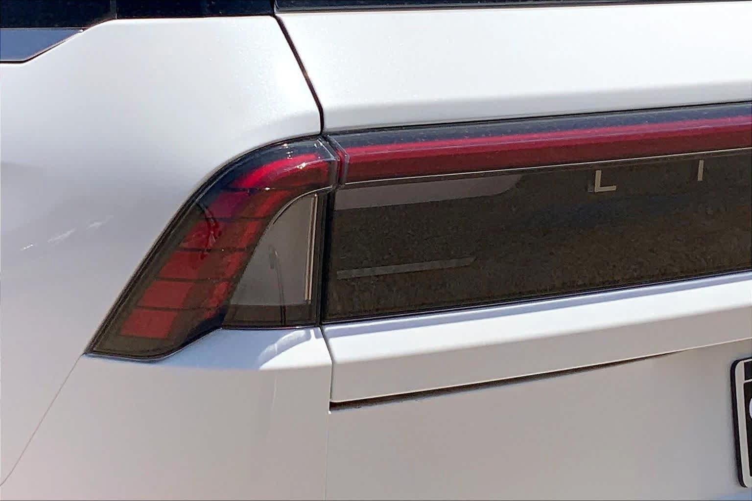 New 2026 Lincoln Navigator L Premier AWD/4WD image 14