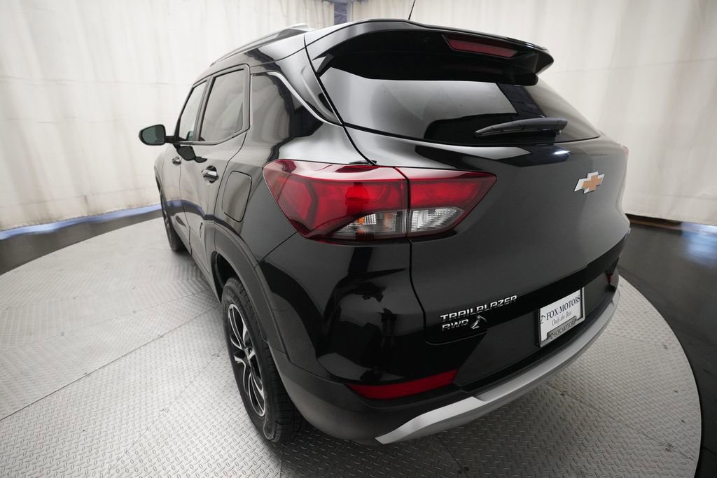 Used 2025 Chevrolet TrailBlazer LT AWD/4WD image 33