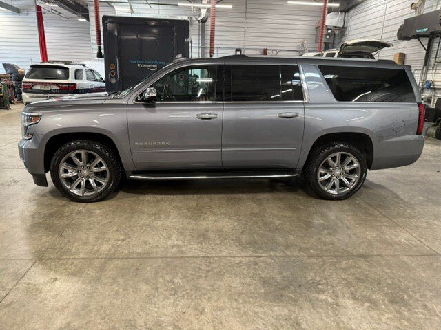 Used 2018 Chevrolet Suburban Premier AWD/4WD image 38