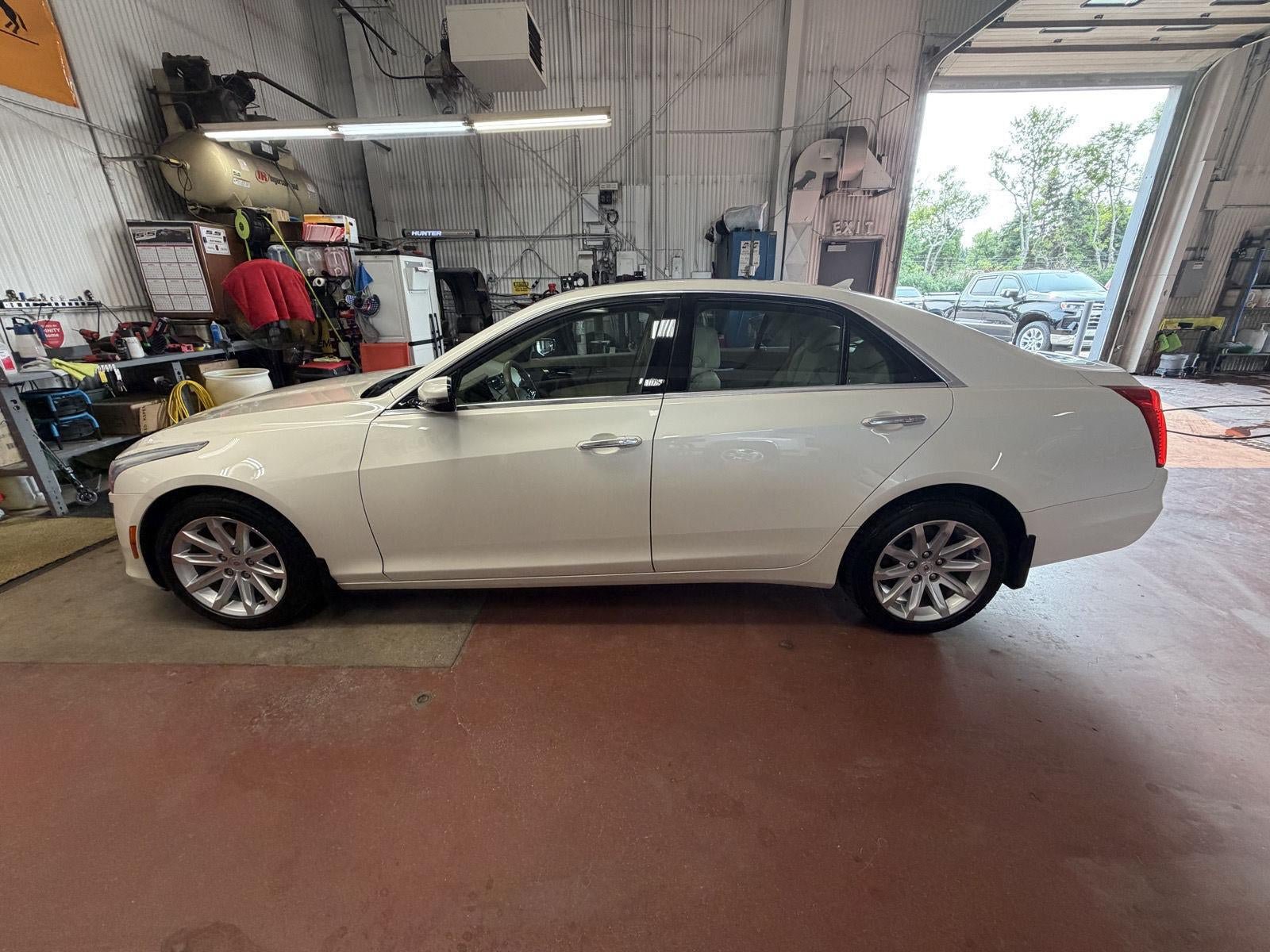 Used 2014 Cadillac CTS Luxury AWD/4WD image 9