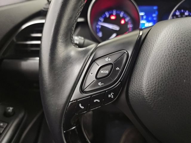 Used 2018 Toyota C-HR XLE FWD image 18