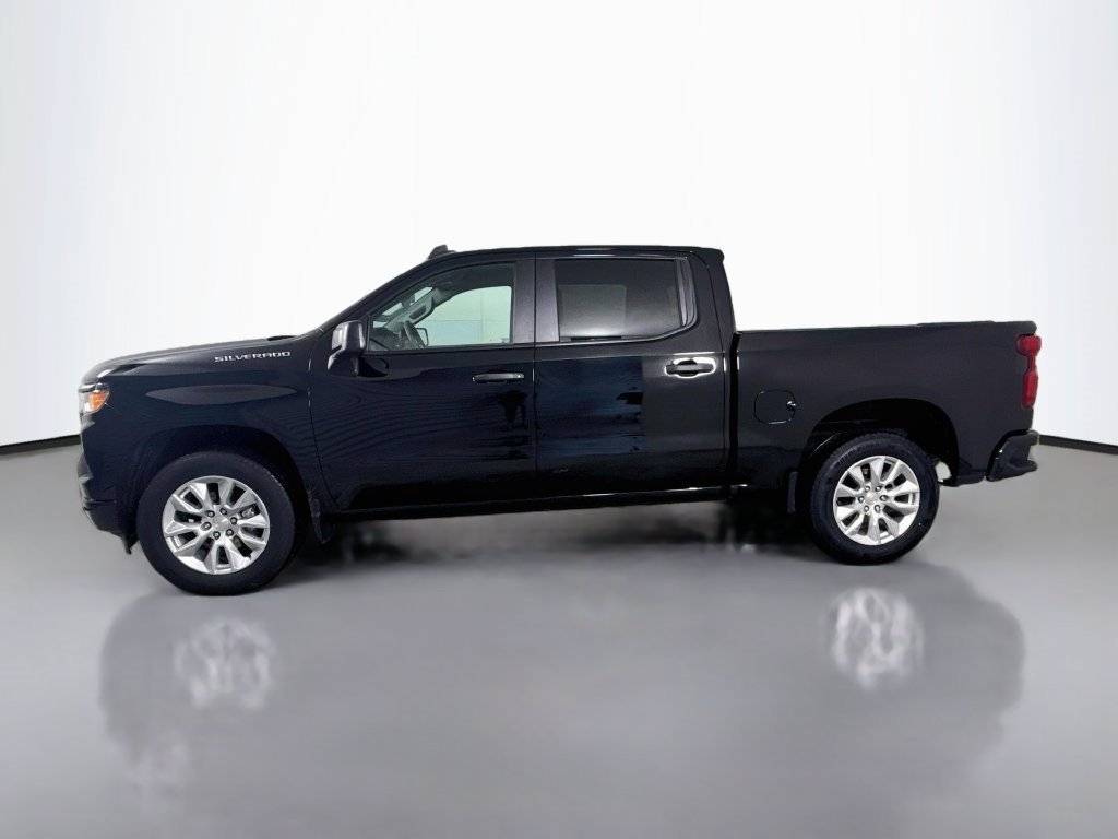 Used 2024 Chevrolet Silverado 1500 Custom RWD image 6