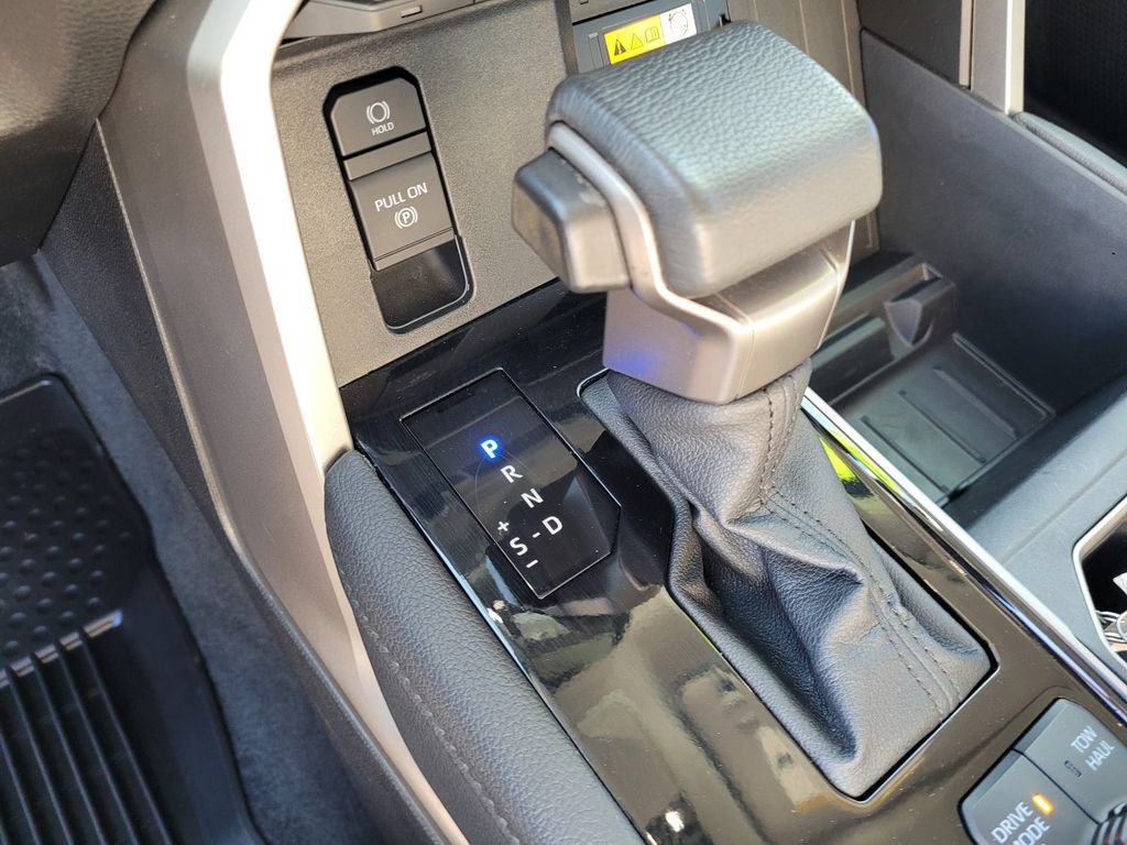 Used 2023 Toyota Tundra Limited AWD/4WD image 16