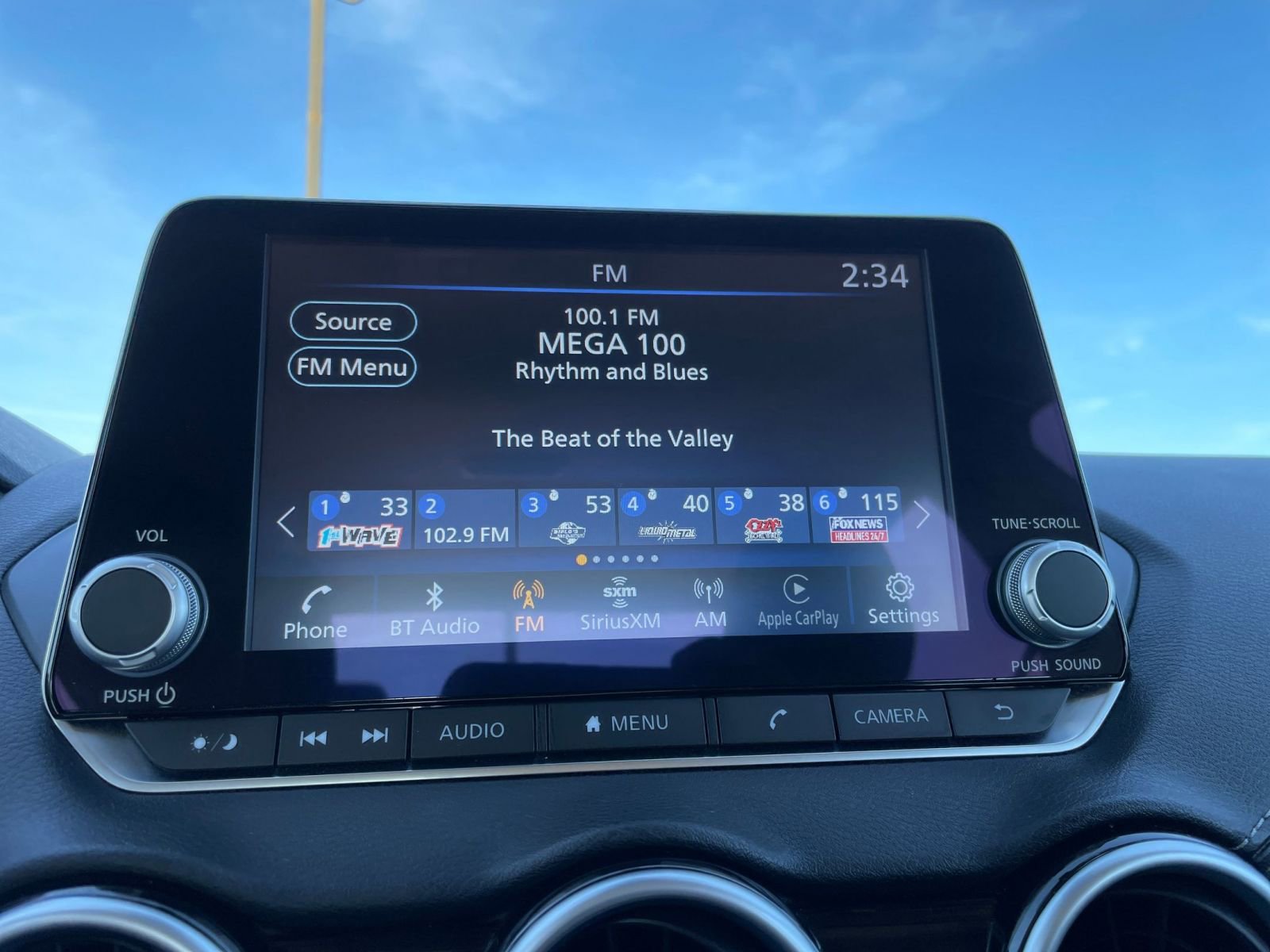 Used 2025 Nissan Sentra SV image 20