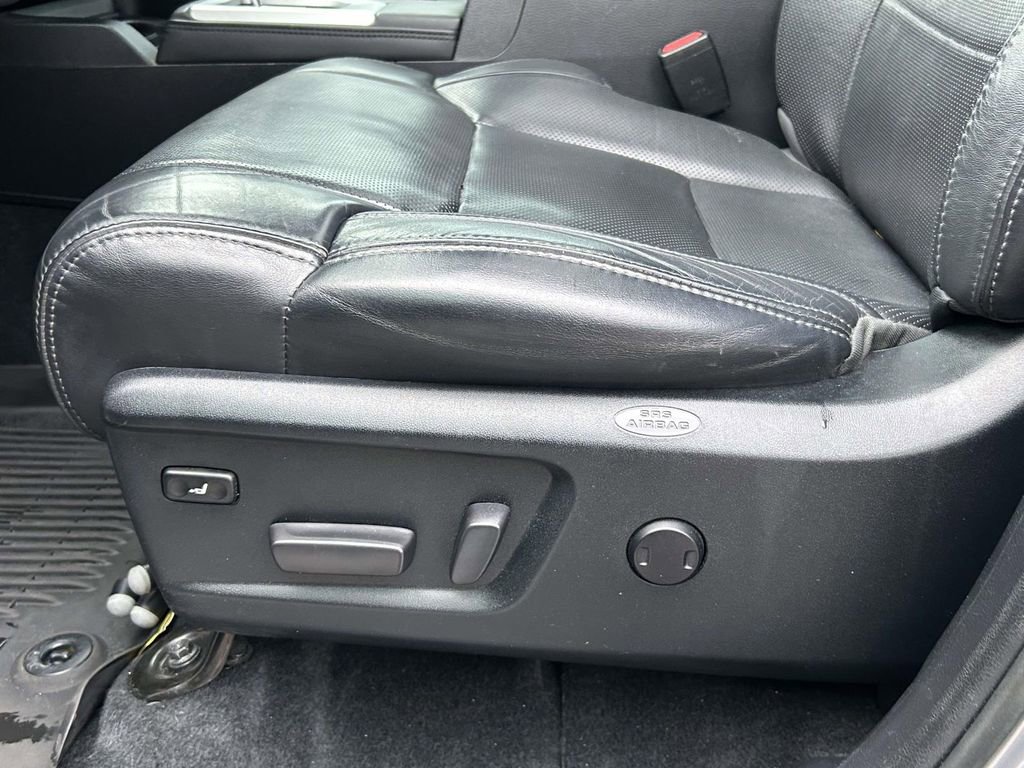 Used 2018 Toyota Tundra Platinum AWD/4WD image 17