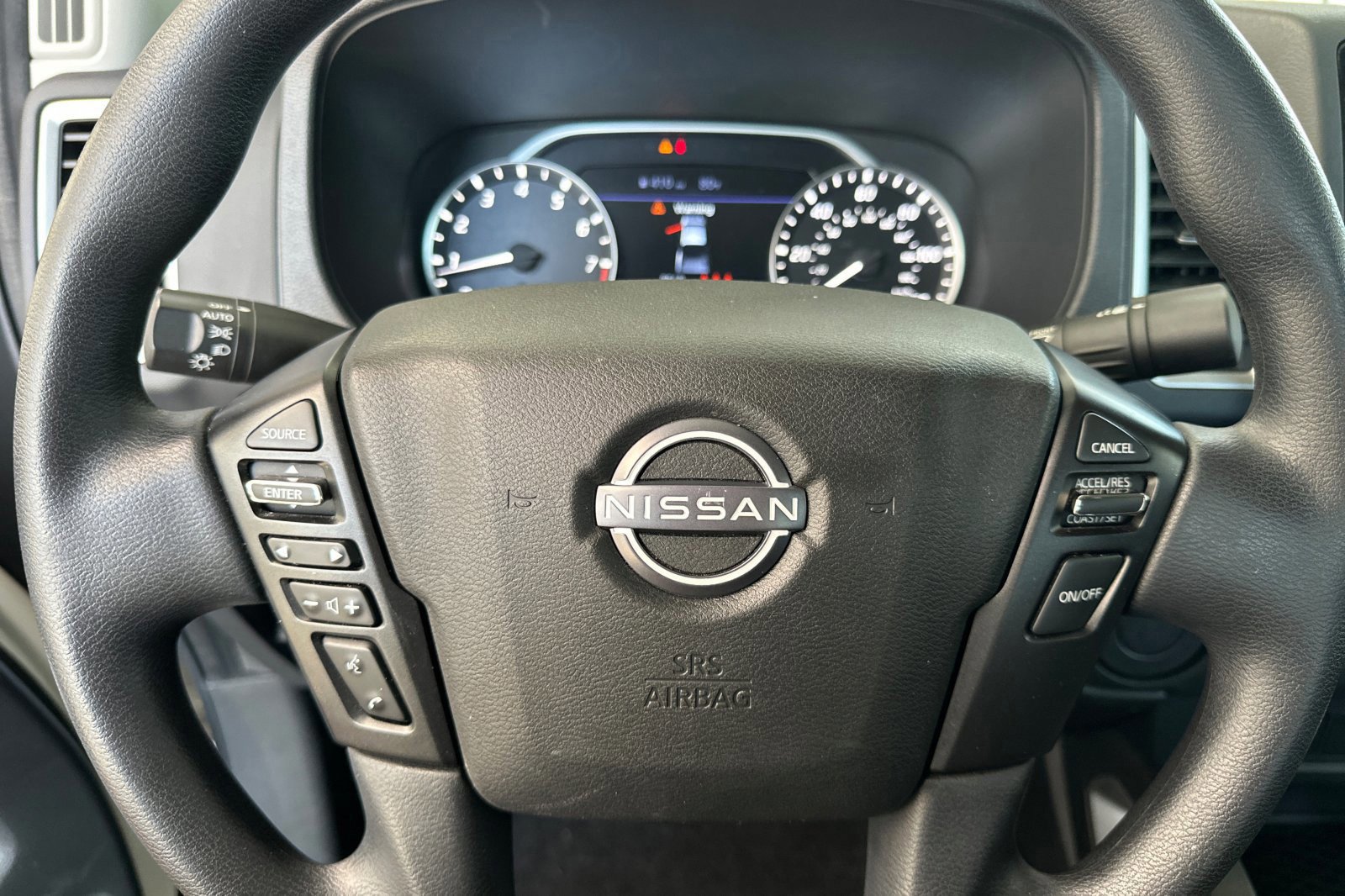 Used 2024 Nissan Frontier SV image 22