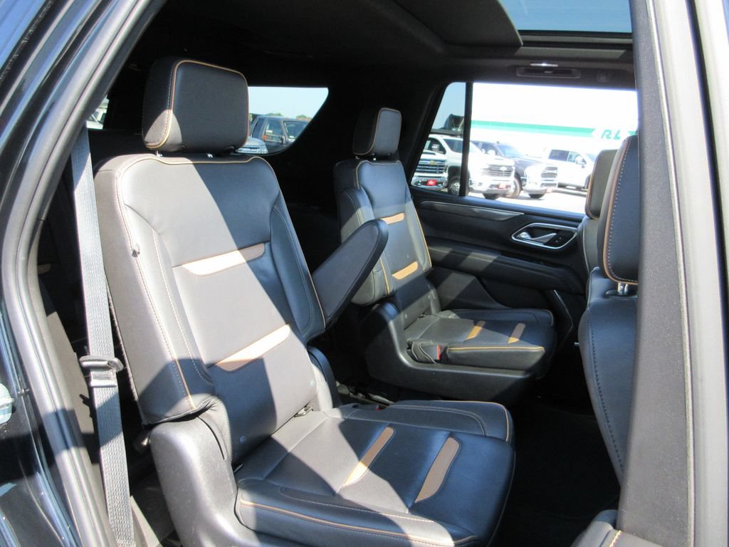 Certified 2023 GMC Yukon AT4 w/ AT4 Premium Package AWD/4WD image 27