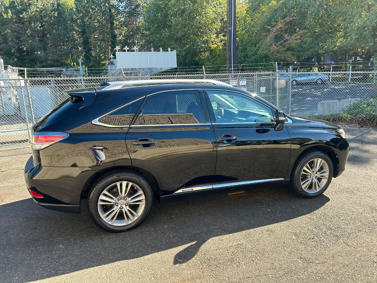 Used 2015 Lexus RX 450h AWD image 4