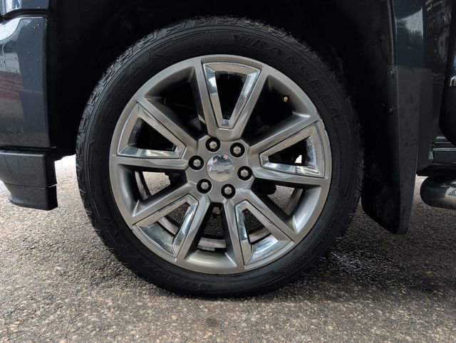 Used 2018 Chevrolet Silverado 1500 LTZ Z71 w/ Centennial Edition AWD/4WD image 36