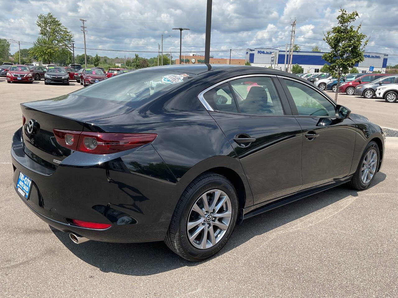 Used 2020 MAZDA MAZDA3 Sedan FWD image 7