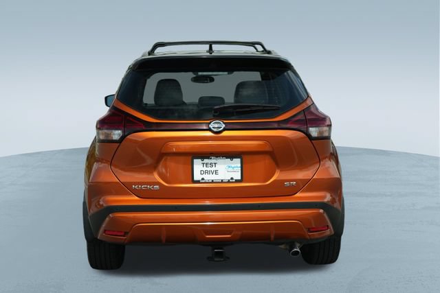 Used 2021 Nissan Kicks SR w/ SR Premium Package FWD image 8